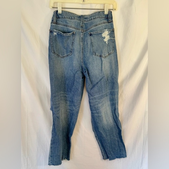SO Goods Patchwork Distressed Hi-Rise Straight Leg Jeans Size 9/29 - Picture 3 of 6